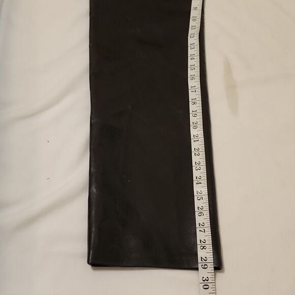 Aritzia Wilfred vegan leather pants size 4 - Picture 6 of 11